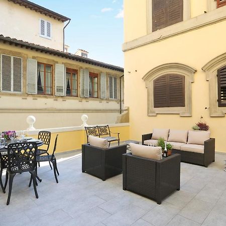 Design Apartment In The Heart Of Florence - Hosted By Sweetstay ภายนอก รูปภาพ