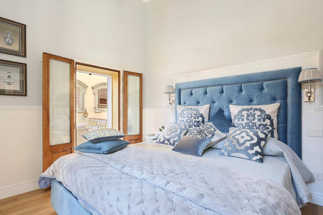 Design Apartment In The Heart Of Florence - Hosted By Sweetstay ภายนอก รูปภาพ